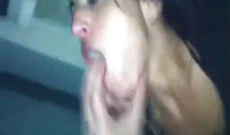 Die jungen Lesben Romi sexihausfrauen und Raylene tanken Obst