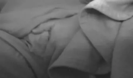 Verdorbenes Frühstück verwandelte sich in heftigen Sex hausfrauen lesben - sexy Milf