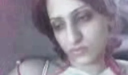 Marie McCray verwöhnt ein Mitglied durch das deutsche hausfrauen pornofilme Loch
