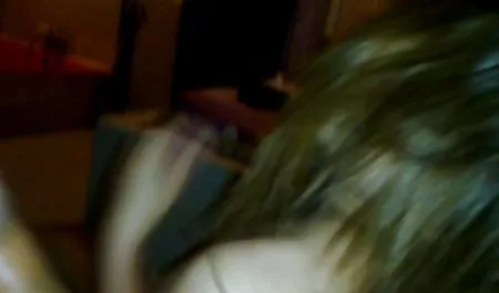 Junge Hündin übt morgendliche xhamster intime hausfrauen Liebkosungen