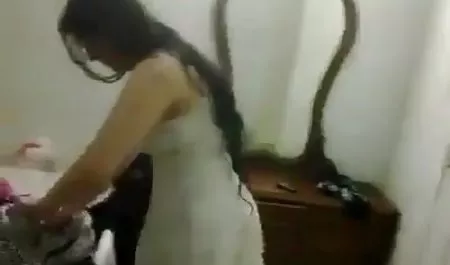 Krutetsk nackte junge hausfrauen Sex Kimmy Granger mit einem Käufer in einem Gebrauchtwarenladen