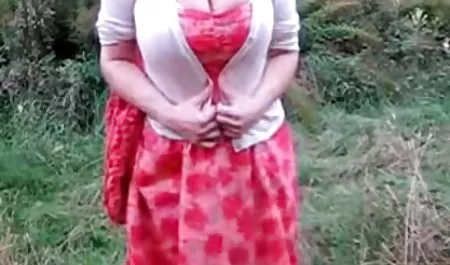 Lily Carter mollige nackte hausfrauen dreht sich auf einem schwarzen Schwanz