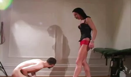 Nackte Schlampe hausfrauen mature springt alle nacheinander in die Vagina