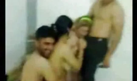 Liebesdreieck - sextreffen mit geilen hausfrauen Russisch