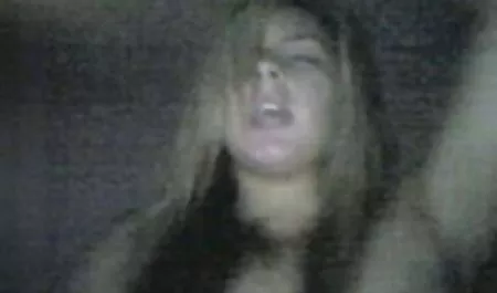 Reiches Baby mit großer alte hausfrau sex Beute Natalie Cherie rief ihren Mann für eine Stunde an