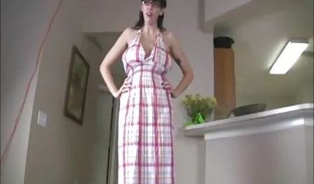 Romi Rain hat alte hausfrauen bumsen einen Ficker für einmaligen Sex ausgezogen