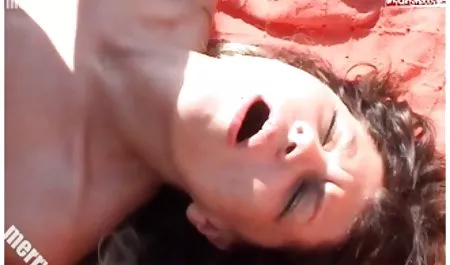 Kendra Lust will einen jungen sextreffen mit geilen hausfrauen Mann