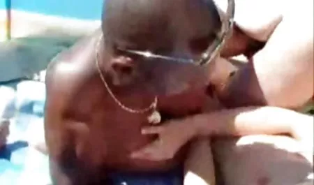 Cums im Mutterleib eines Partners nackte hausfrauenbilder